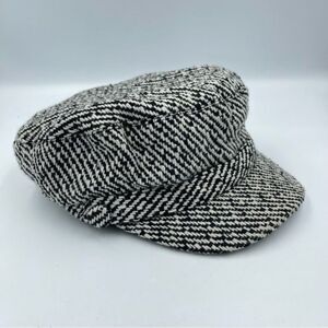 Flat Cap Women Black and Gray Plaid Classic Beret Hat One Size